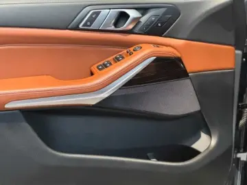 BMW X5 30d xDrive M-Sport Pano Cognac Interior