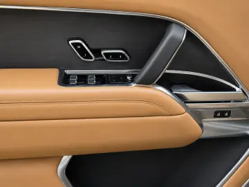Land Rover Range Rover D350 Autobiography