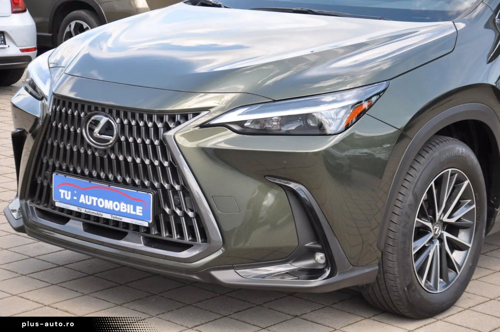 LEXUS NX 450 h  E-Four NAVI-LEDER-360 -LED-ACC-8FACH