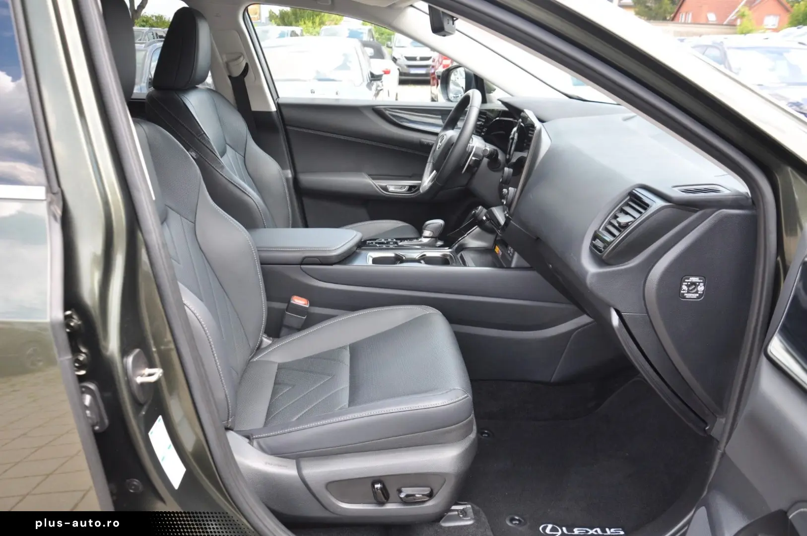 LEXUS NX 450 h  E-Four NAVI-LEDER-360 -LED-ACC-8FACH