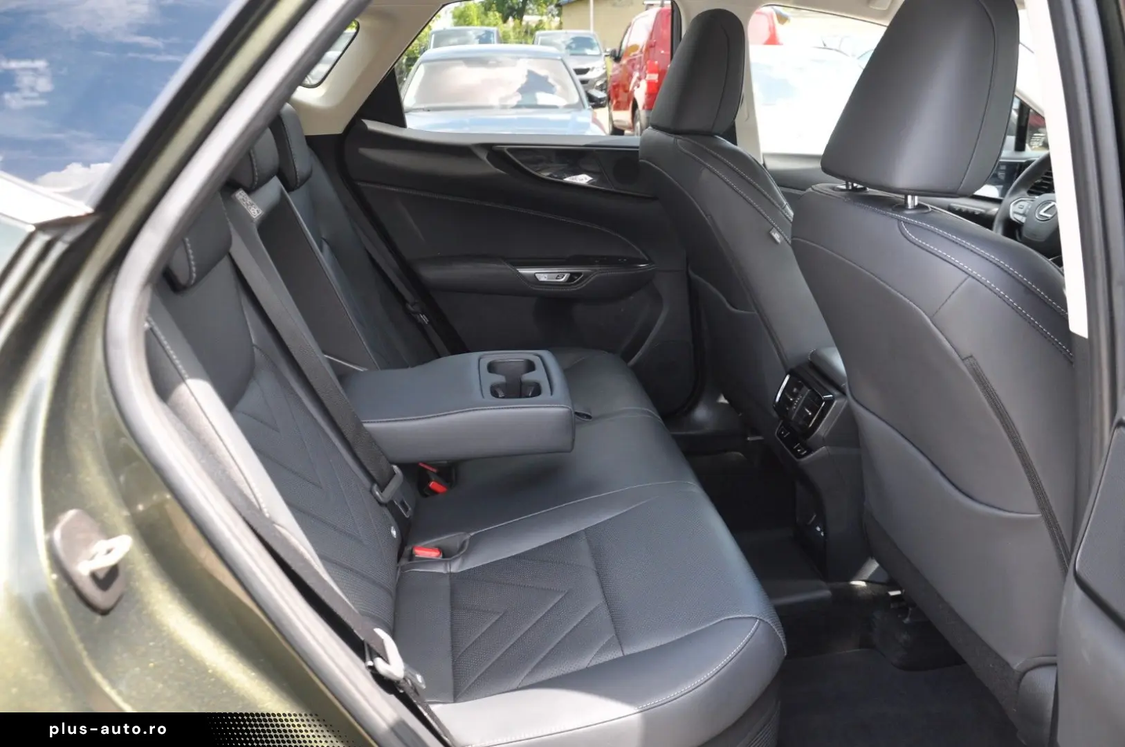 LEXUS NX 450 h  E-Four NAVI-LEDER-360 -LED-ACC-8FACH