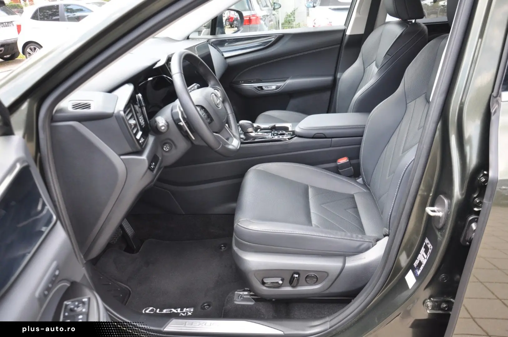 LEXUS NX 450 h  E-Four NAVI-LEDER-360 -LED-ACC-8FACH