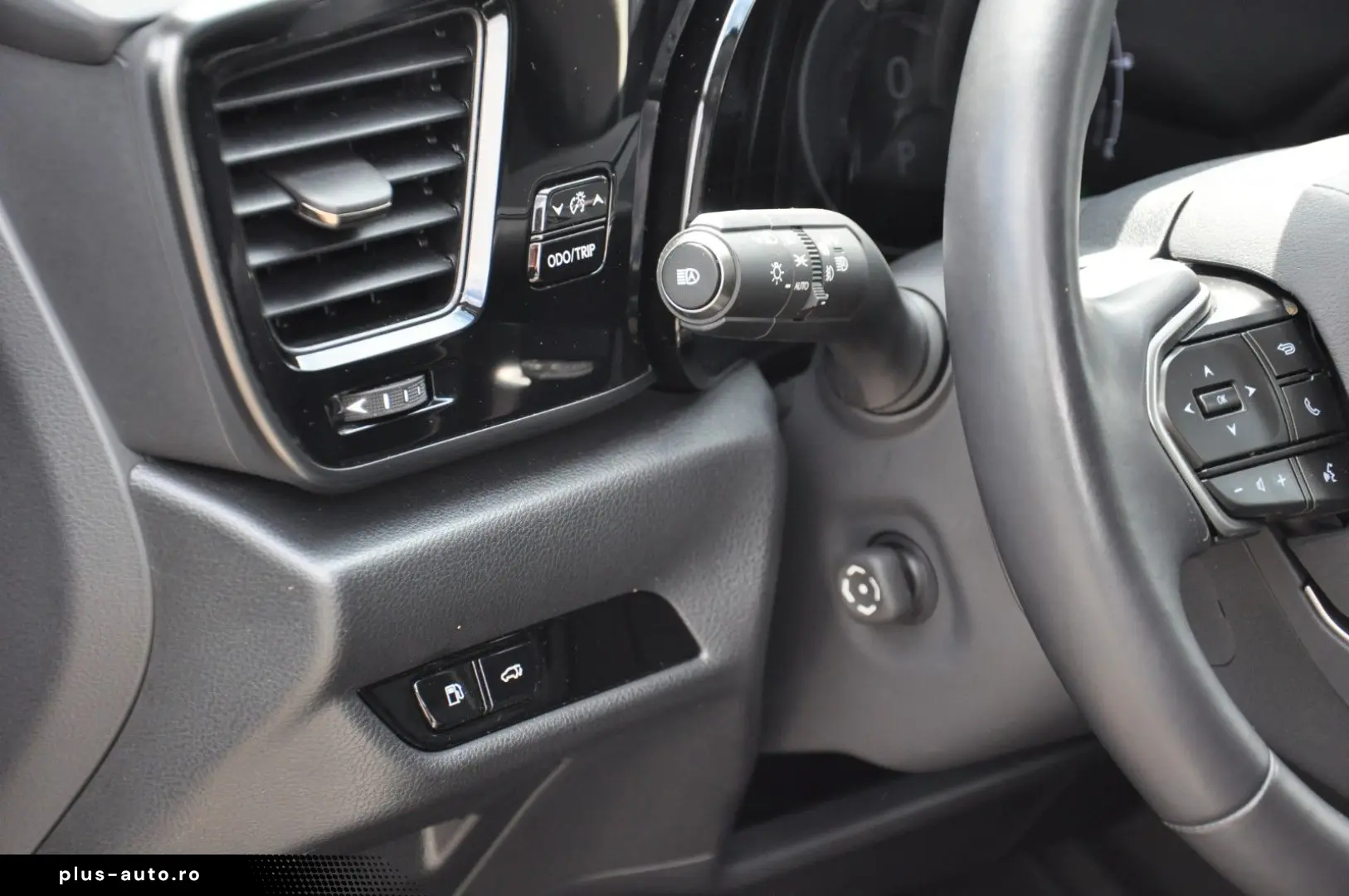 LEXUS NX 450 h  E-Four NAVI-LEDER-360 -LED-ACC-8FACH