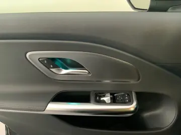 Mercedes-Benz CLA 200 - MY2026 - Panoramic - ACC