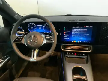 Mercedes-Benz CLA 200 - MY2026 - Panoramic - ACC