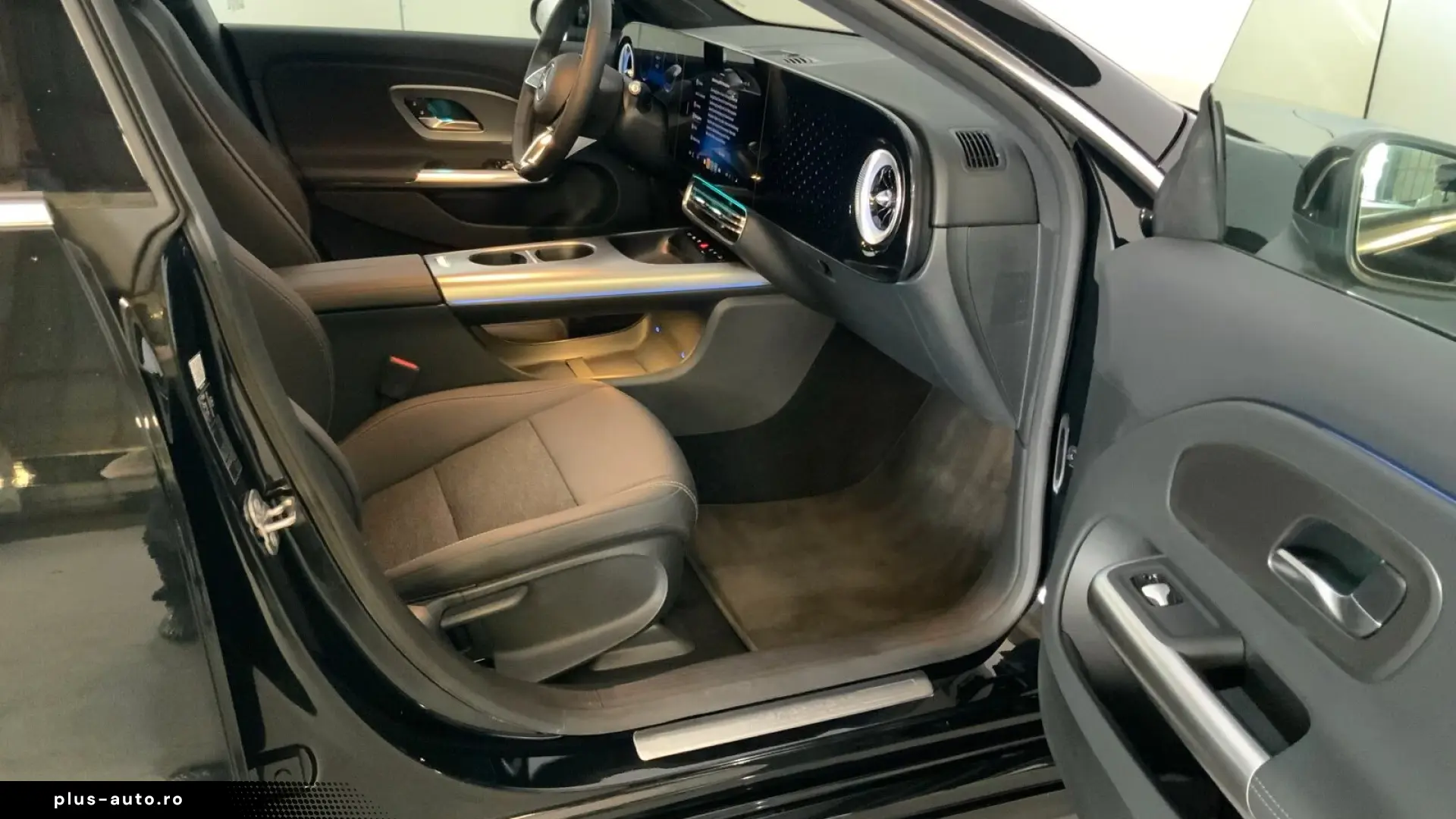 Mercedes-Benz CLA 200 - MY2026 - Panoramic - ACC