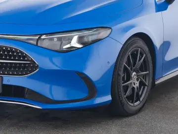 Mercedes-Benz CLA 200_Premium_360