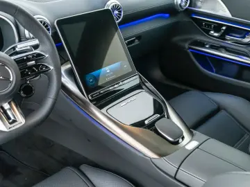 Mercedes-AMG GT 63 4Matic_Premium_Plus_Lift_Kit