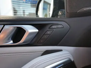 BMW X6 30d xDrive M-Sport 360Camera Pano HK