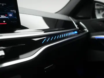 BMW X6 M60i xDrive Carbon 360Camera HK HUD