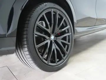 BMW X6 M60i xDrive Carbon 360Camera HK HUD
