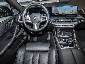 BMW X6 40d xDrive M-Sport 360Camera HUD HK