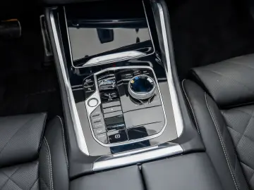 BMW X6 30d xDrive M-Sport Pano 360Camera HUD