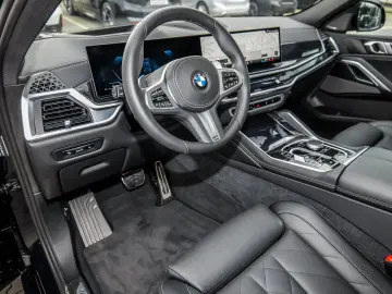 BMW X6 30d xDrive M-Sport Pano 360Camera HUD ACC HK