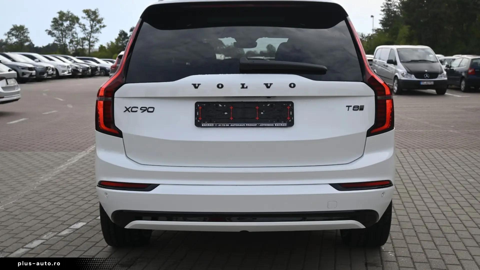 Volvo XC90 T8 AWD - Ultra Black Edition - PHEV - 7 Locuri