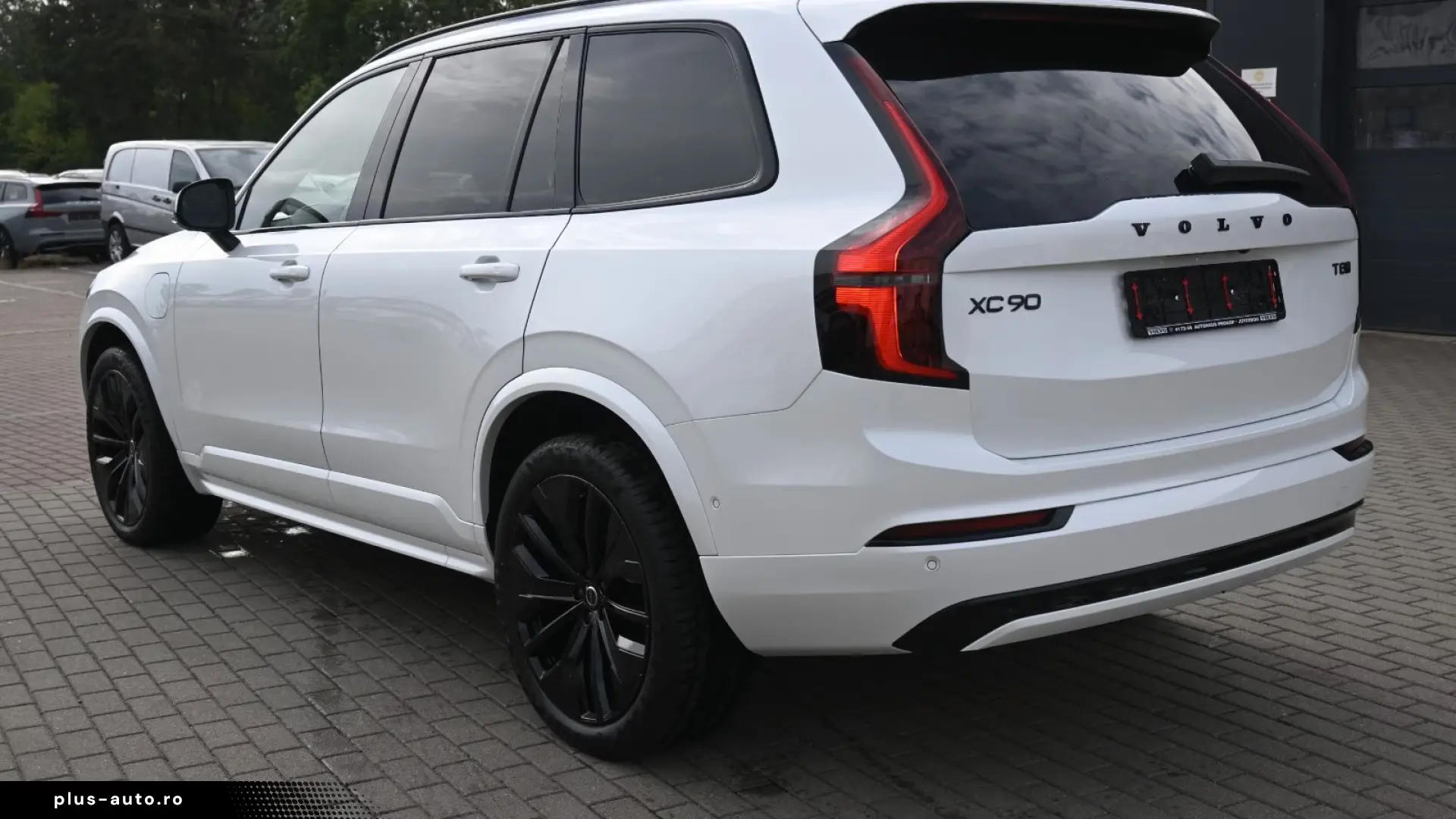 Volvo XC90 T8 AWD - Ultra Black Edition - PHEV - 7 Locuri