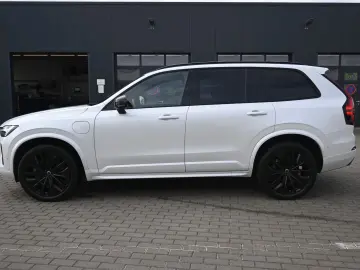Volvo XC90 T8 AWD - Ultra Black Edition - PHEV - 7 Locuri
