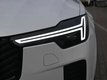 Volvo XC90 T8 AWD - Ultra Black Edition - PHEV - 7 Locuri