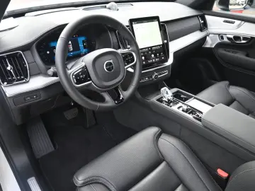 Volvo XC90 T8 AWD - Ultra Black Edition - PHEV - 7 Locuri