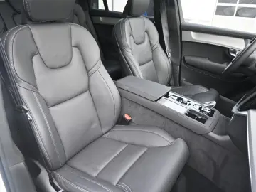 Volvo XC90 T8 AWD - Ultra Black Edition - PHEV - 7 Locuri