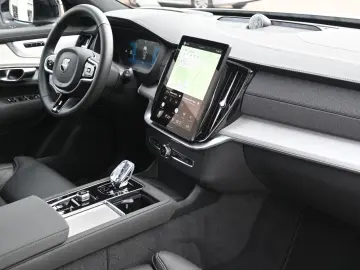 Volvo XC90 T8 AWD - Ultra Black Edition - PHEV - 7 Locuri