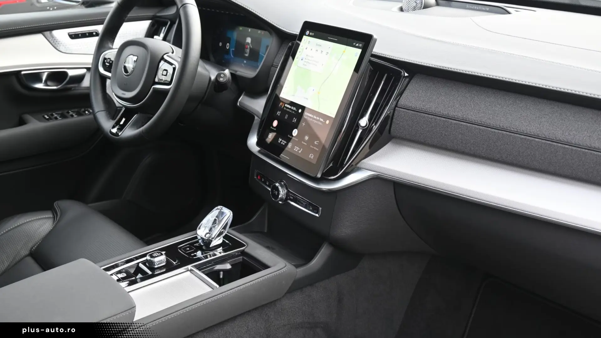 Volvo XC90 T8 AWD - Ultra Black Edition - PHEV - 7 Locuri