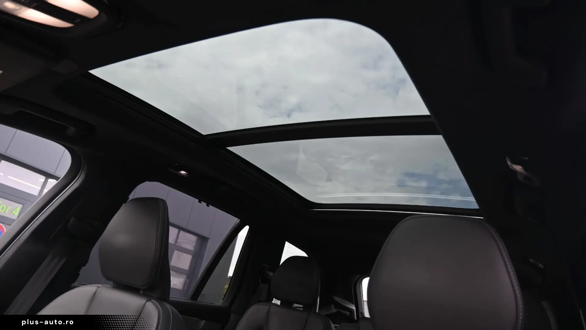 Volvo XC90 T8 AWD - Ultra Black Edition - PHEV - 7 Locuri