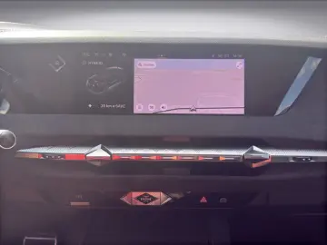 DS DS4 E-Tense 225 Performance Line   HUD FULL-LED