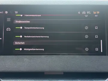 DS DS4 E-Tense 225 Performance Line   HUD FULL-LED