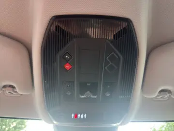 DS DS4 E-Tense 225 Performance Line   HUD FULL-LED