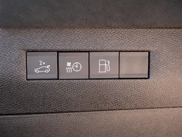 DS DS 4 E-TENSE 225 Performance Line   ACC HUD 360