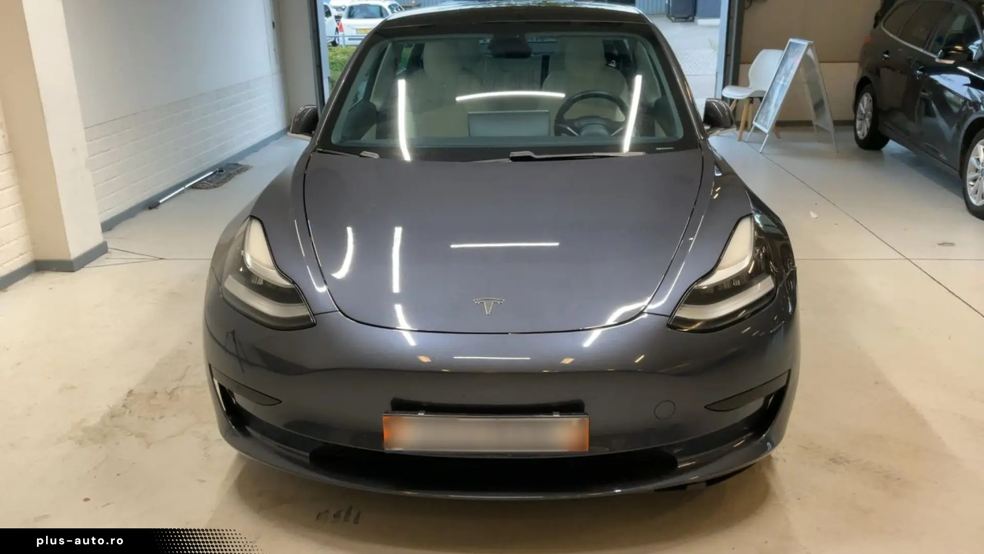 Tesla Model 3 2020 SR