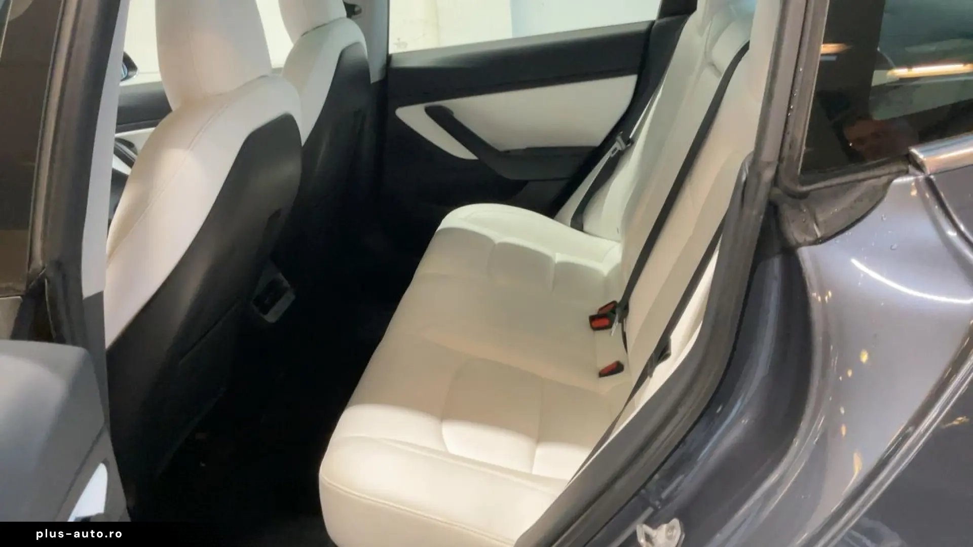 Tesla Model 3 2020 SR
