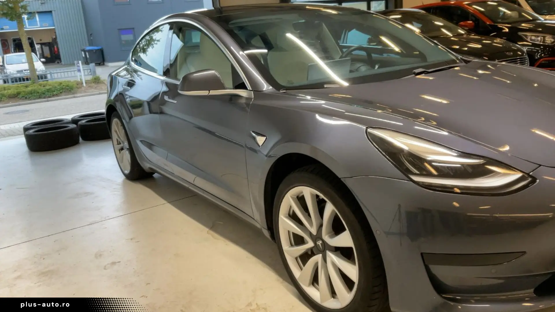 Tesla Model 3 2020 SR