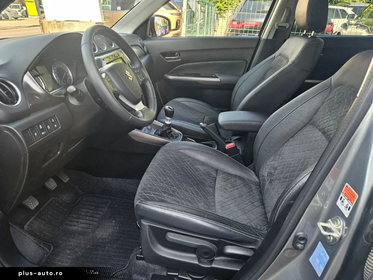 Suzuki Vitara Hibrid  Garantie  Finatare .