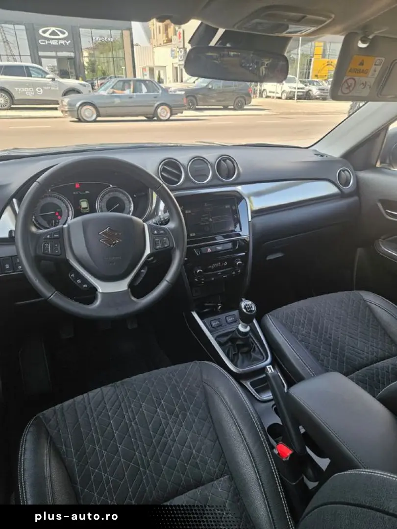 Suzuki Vitara Hibrid  Garantie  Finatare .