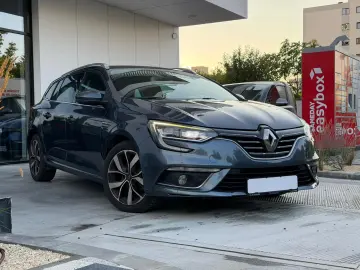 Renault Megane TCe 140 EDC BOSE EDITION