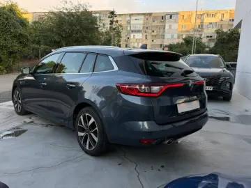 Renault Megane TCe 140 EDC BOSE EDITION