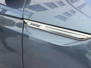 Renault Megane TCe 140 EDC BOSE EDITION
