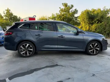 Renault Megane TCe 140 EDC BOSE EDITION