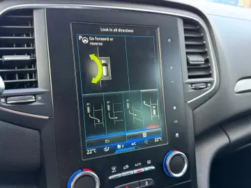 Renault Megane TCe 140 EDC BOSE EDITION