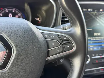 Renault Megane TCe 140 EDC BOSE EDITION