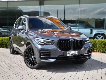 BMW X5 xDrive45e PHEV   CAMERA   AHK   ADAPTIVE LED