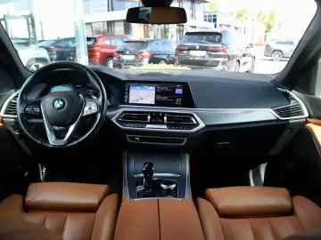 BMW X5 xDrive45e PHEV   CAMERA   AHK   ADAPTIVE LED