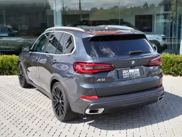 BMW X5 xDrive45e PHEV   CAMERA   AHK   ADAPTIVE LED