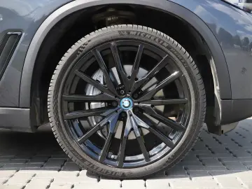 BMW X5 xDrive45e PHEV   CAMERA   AHK   ADAPTIVE LED