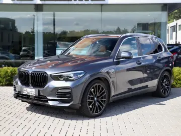 BMW X5 xDrive45e PHEV   CAMERA   AHK   ADAPTIVE LED