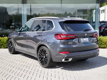 BMW X5 xDrive45e PHEV   CAMERA   AHK   ADAPTIVE LED