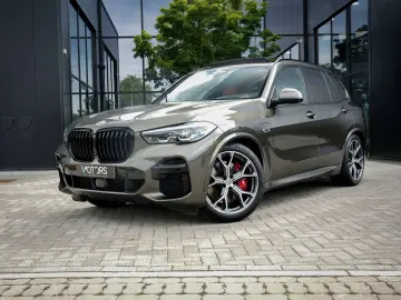 BMW X5 xDrive45e M Sport   SKY LOUNGE   MASAJ   AIRMATIC