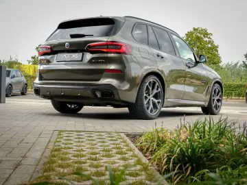 BMW X5 xDrive45e M Sport   SKY LOUNGE   MASAJ   AIRMATIC